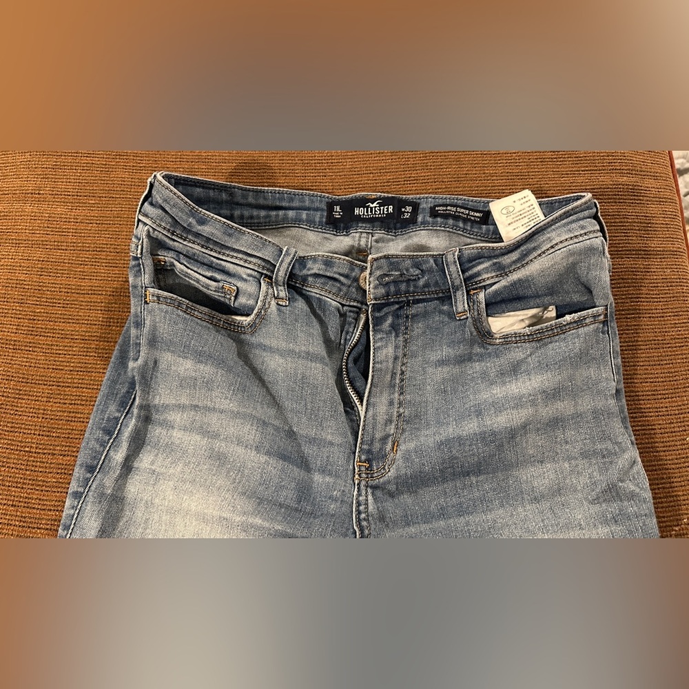 Hollister Women's High Rise Super Skinny Jeans
